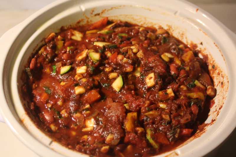1045637 Hearty Vegan Slow-Cooker Chili 215311 Scott M.