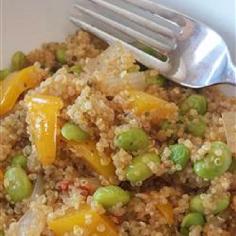 1117359 Quinoa vegana speziata con proteine con Edamame 236683 HeidiM