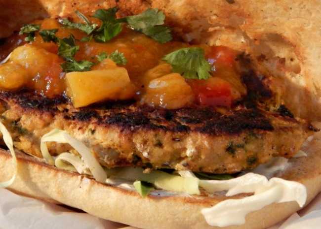 Tandoori Chicken Burgers