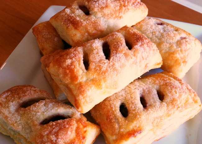 14 Easy Fruit-Filled Puff Pastry Desserts for First-Time ...