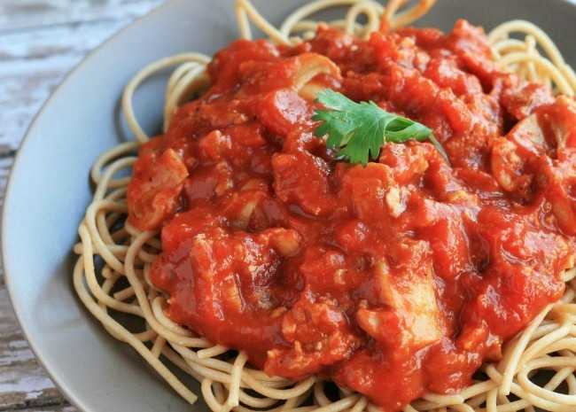 simple-canned-tomato-pasta-sauce