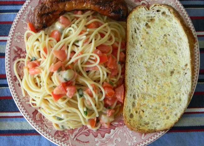 432654_Summer-Pasta-with-Basil-Tomatoes-and-Cheese_Photo-by-travlingranny.jpg