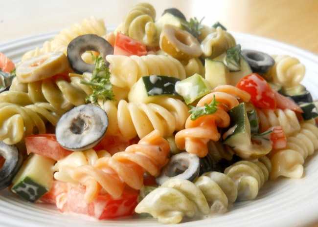 can you make pasta salad day before Pasta salad