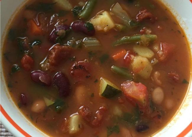 9 Slow Cooker Recipes for the Mediterranean Diet